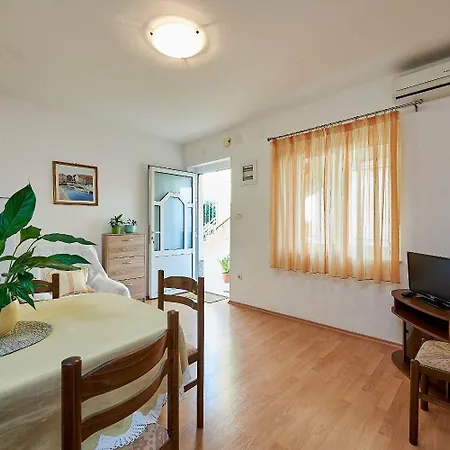 Ivanka Apartment Trogir